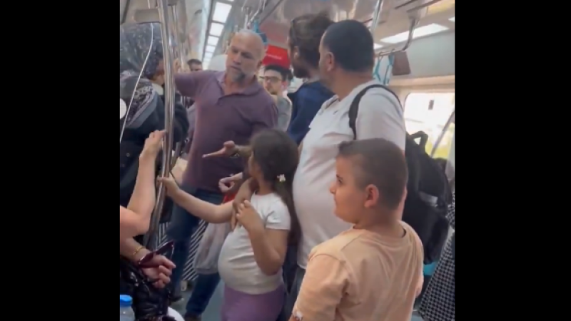 MALTEPE DEHŞET ANLARI: ÇOCUKLARININ ÖNÜNDE SALDIRIYA UĞRADI
