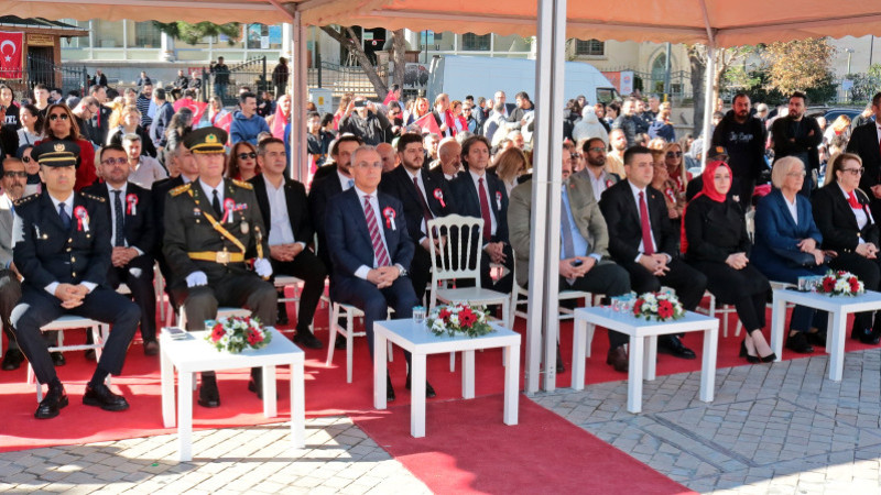 Köymen coşkuya ortak olmadı