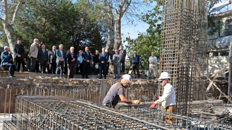 Zümrütevler’de yeni cami için temel atıldı