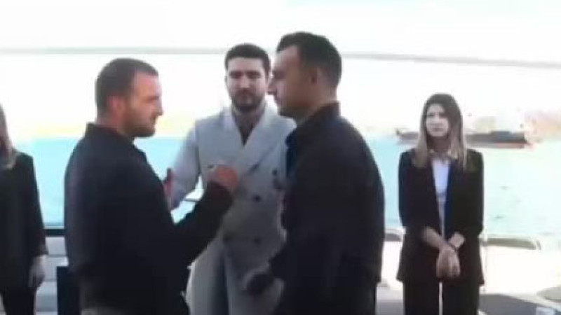 Yumruklardan önce bakışlarıyla dövüştüler