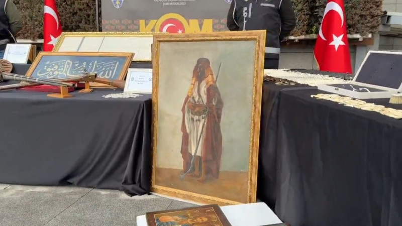 Tarihi eser kaçakçıları yakayı ele verdi