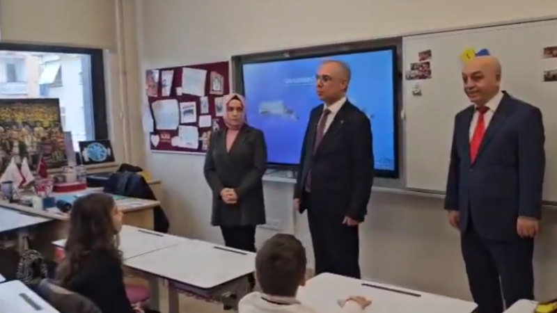 MALTEPE’DE ÖĞRENCİLERE EĞİTİM DESTEĞİ