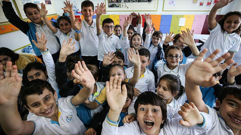 18 MİLYON ÖĞRENCİ İÇİN TATİL BAŞLADI