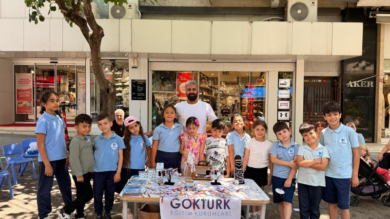 MİNİK ELLER ÜRETTİĞİ EL EMEKLERİNE YOĞUN İLGİ 