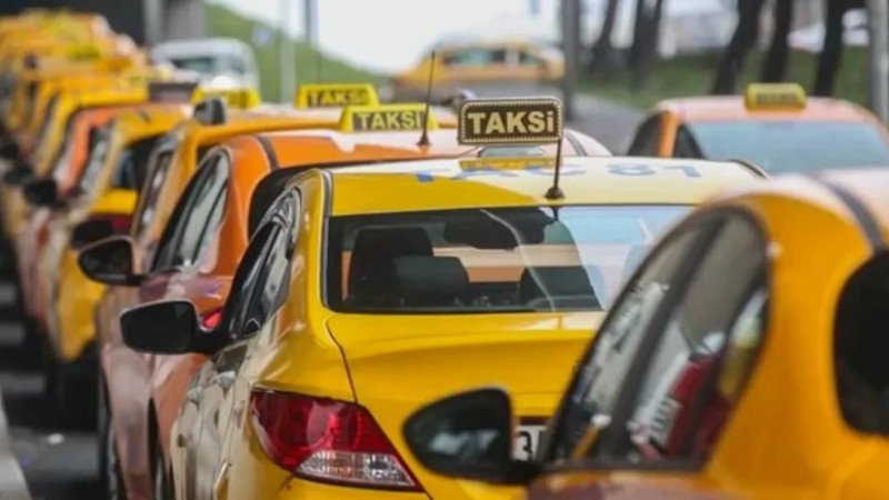 İSTANBUL TAKSİLERİNE YAŞ SINIRI 