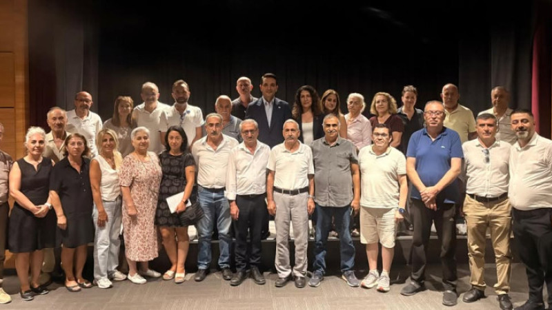Yeni Parti’de teşkilatlanma toplantısı