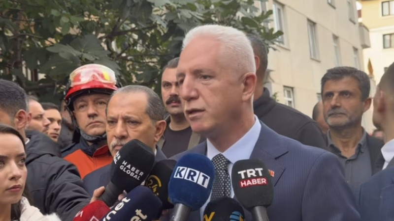 AK PARTİLİ MECLİS ÜYELERİ ENKAZ BALİNA KOŞTU